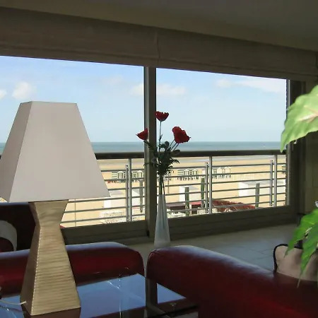 Appartement Residentie Albert-1, App.202, Zeelaan 214 *