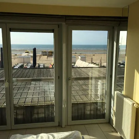 Residentie Albert-1, App.202, Zeelaan 214